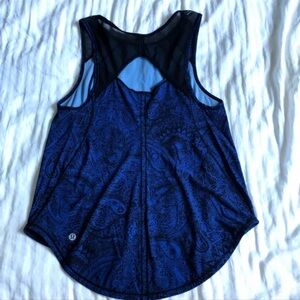 Lululemon Black/Blue Sports Top Size 4